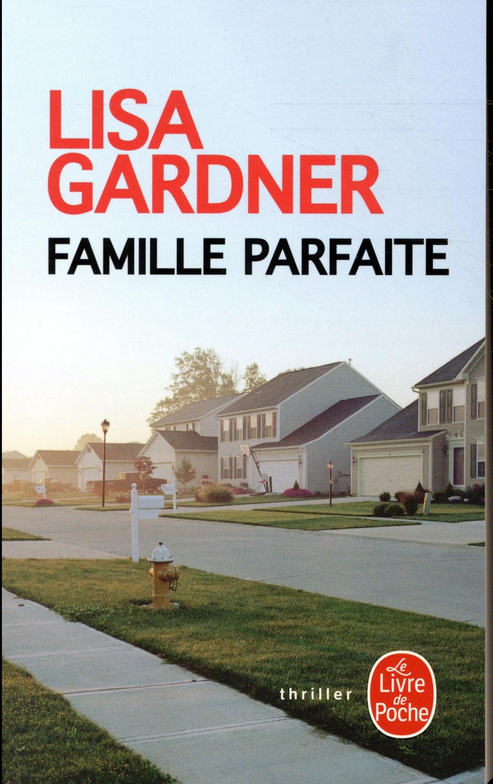 couverture du livre FAMILLE PARFAITE