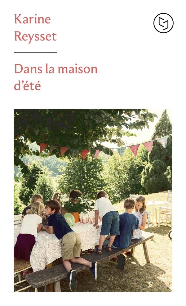 DANS LA MAISON D'ETE