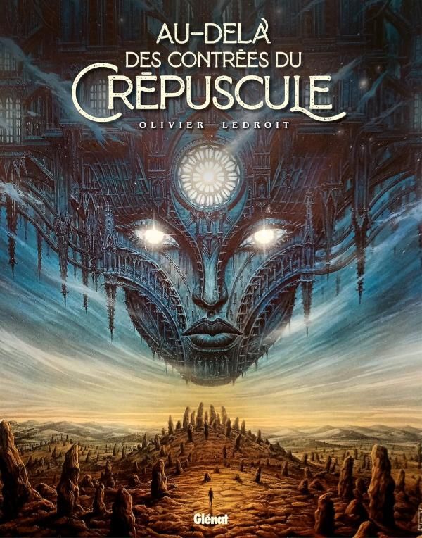 AU-DELA DES CONTREES DU CREPUSCULE