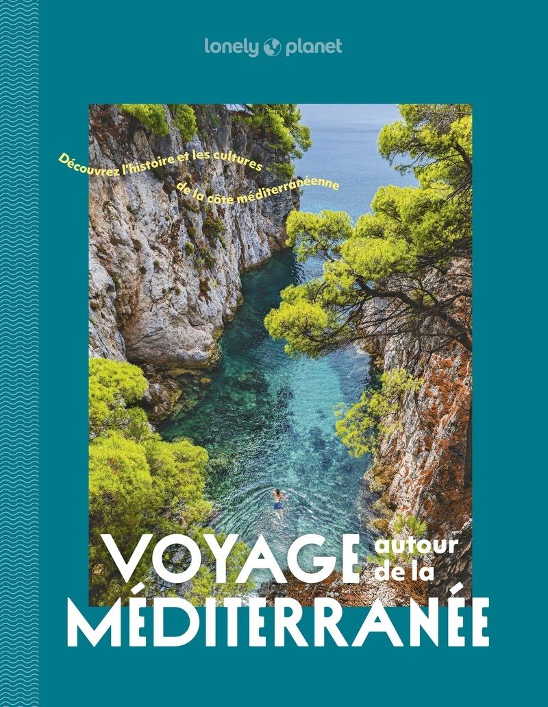 couverture du livre VOYAGE AUTOUR DE LA MEDITERRANEE - A LA DECOUVERTE DES PAYS DU POURTOUR MEDITERRANEEN
