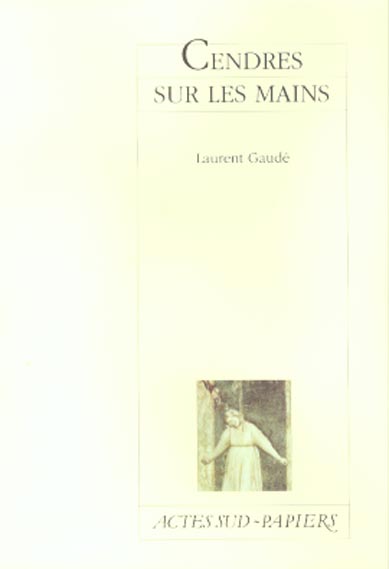 CENDRES SUR LES MAINS