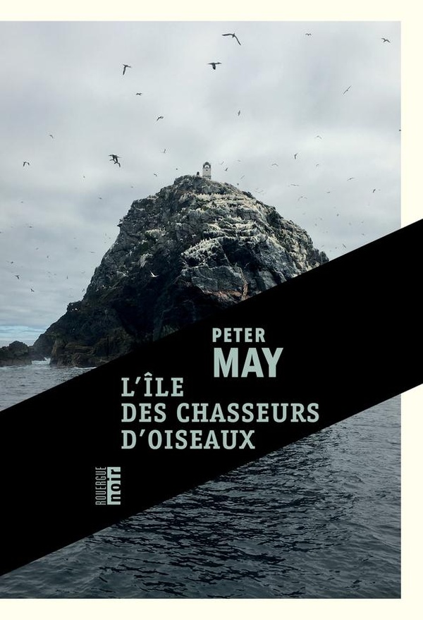 L'ILE DES CHASSEURS D'OISEAUX