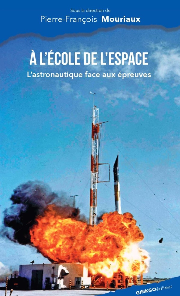 A L ECOLE DE L ESPACE.