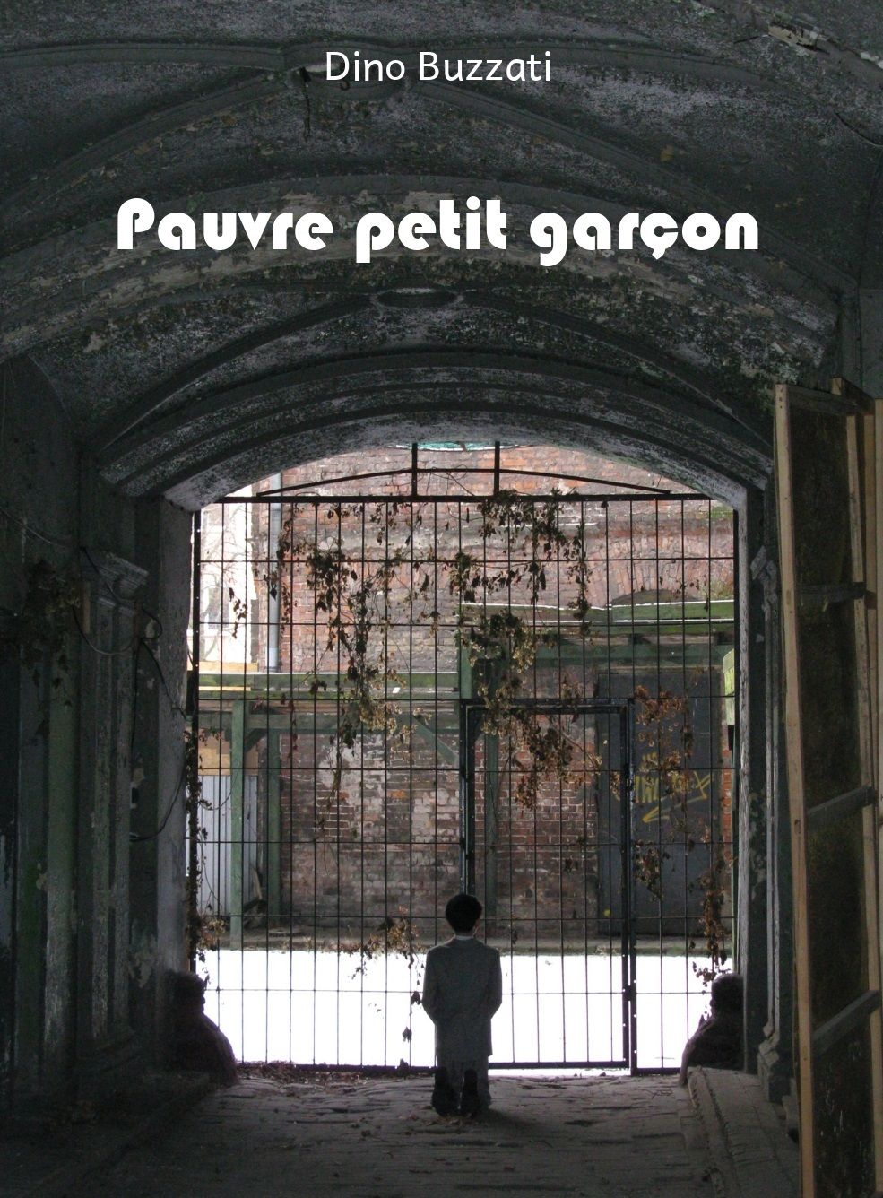 PAUVRE PETIT GARCON !