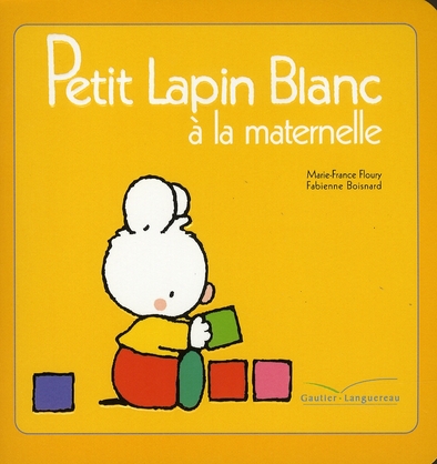 PETIT LAPIN BLANC A LA MATERNELLE