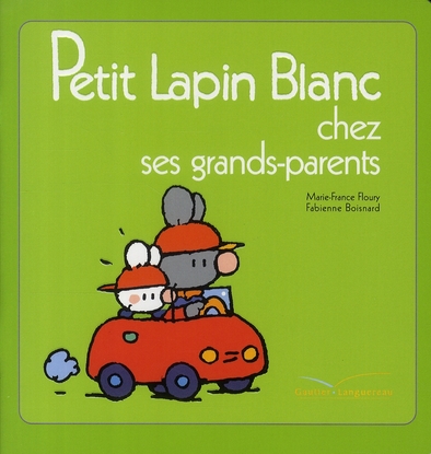 PETIT LAPIN BLANC CHEZ SES GRANDS-PARENTS