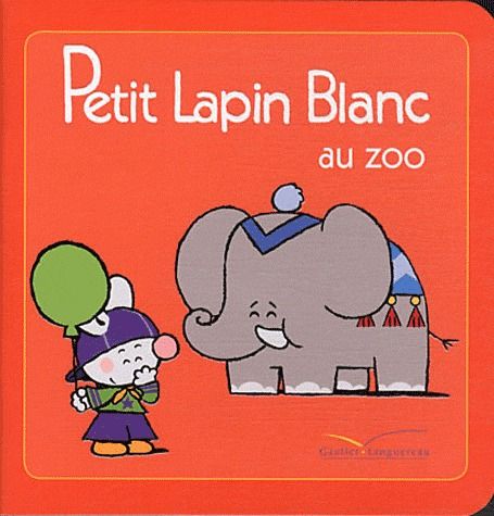 PETIT LAPIN BLANC AU ZOO