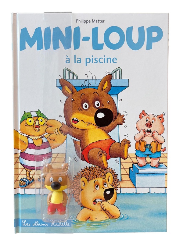 MINI-LOUP A LA PISCINE AVEC FIGURINE
