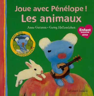 PENELOPE JOUE AVEC LES ANIMAUX