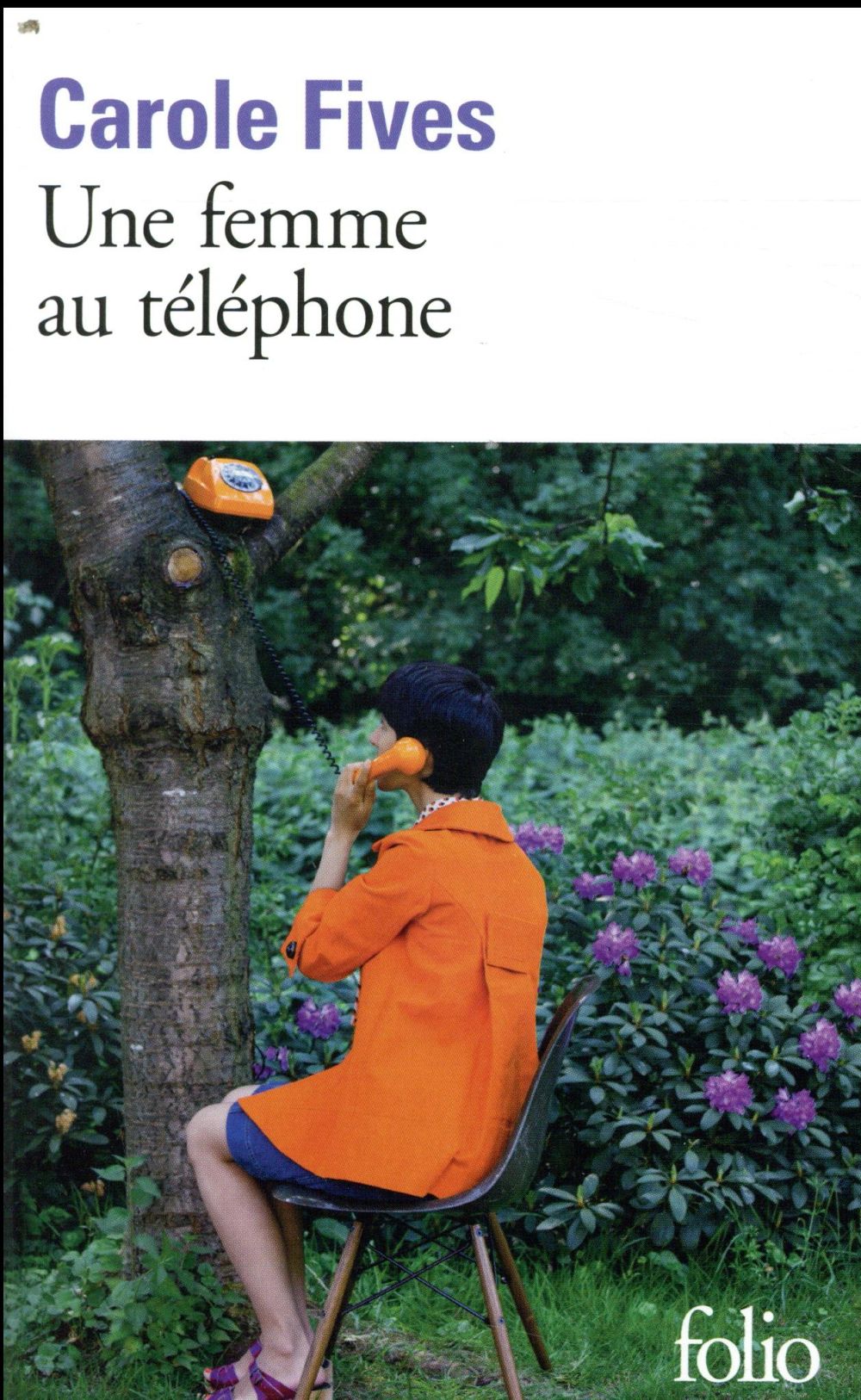 UNE FEMME AU TELEPHONE