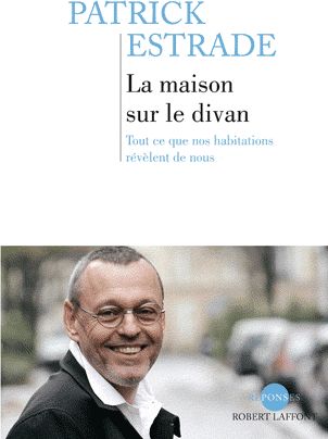 LA MAISON SUR LE DIVAN