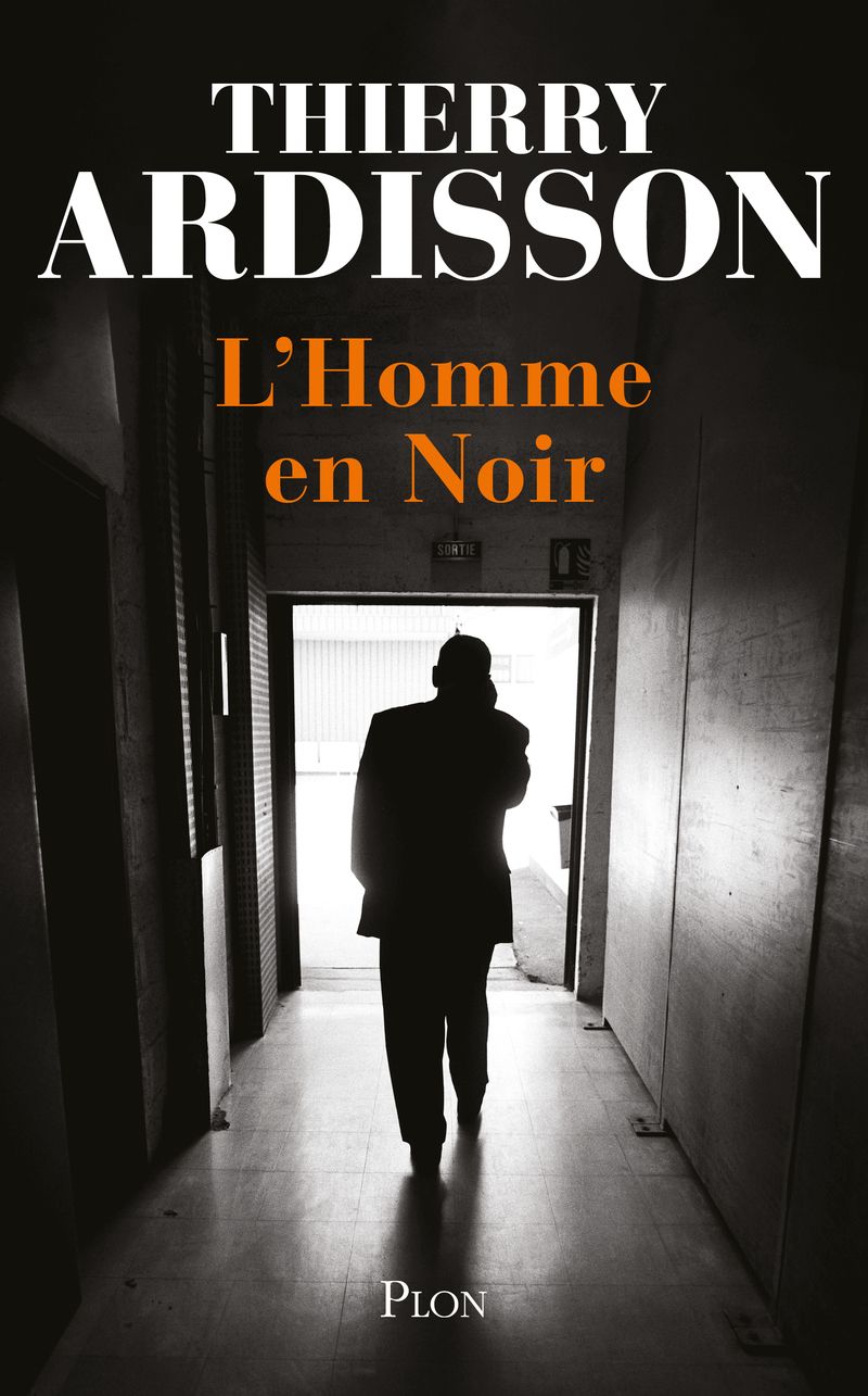 L'HOMME EN NOIR