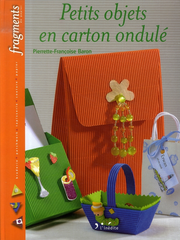 PETITS OBJETS EN CARTON ONDULE