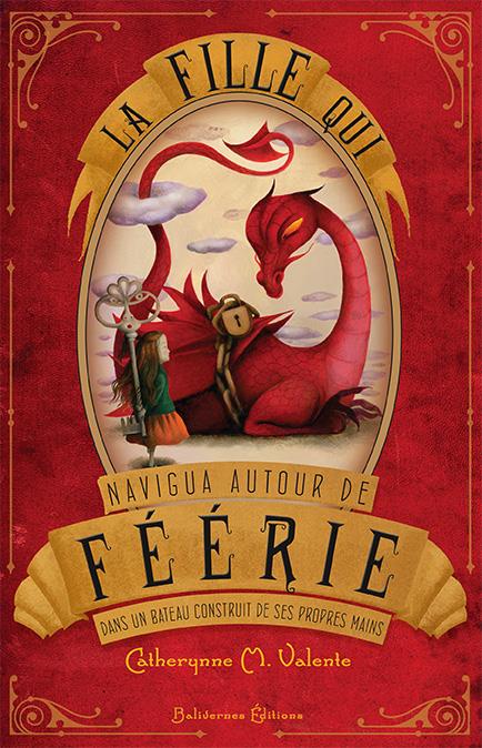 LA FILLE QUI NAVIGUA AUTOUR DE FEERIE DANS UN BATEAU