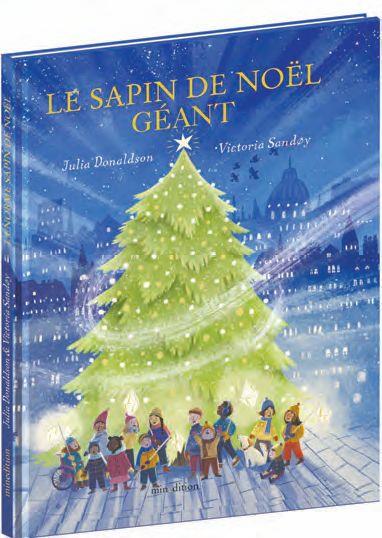 LE SAPIN DE NOEL GEANT