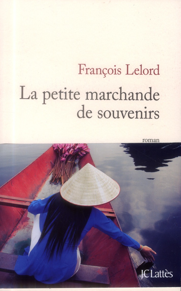 LA PETITE MARCHANDE DE SOUVENIRS