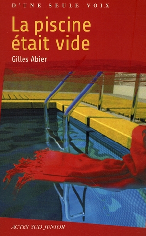 LA PISCINE ETAIT VIDE