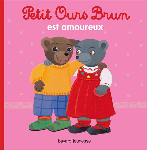 PETIT OURS BRUN EST AMOUREUX