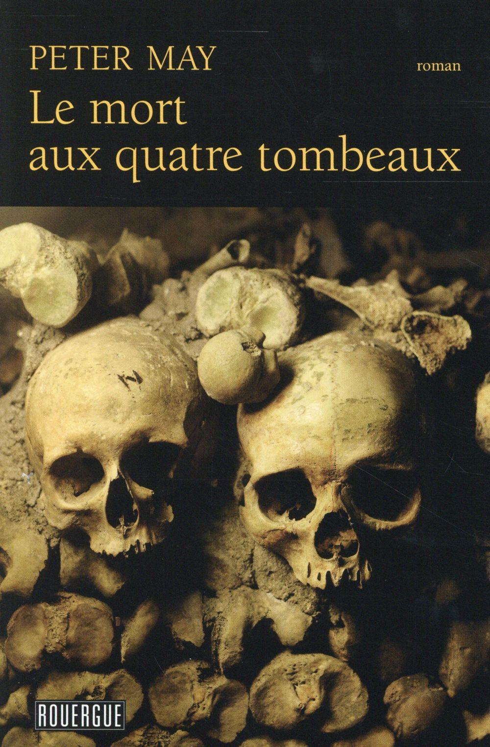 UNE ENQUETE D'ENZO MACLEOD - T01 - LE MORT AUX QUATRE TOMBEAUX