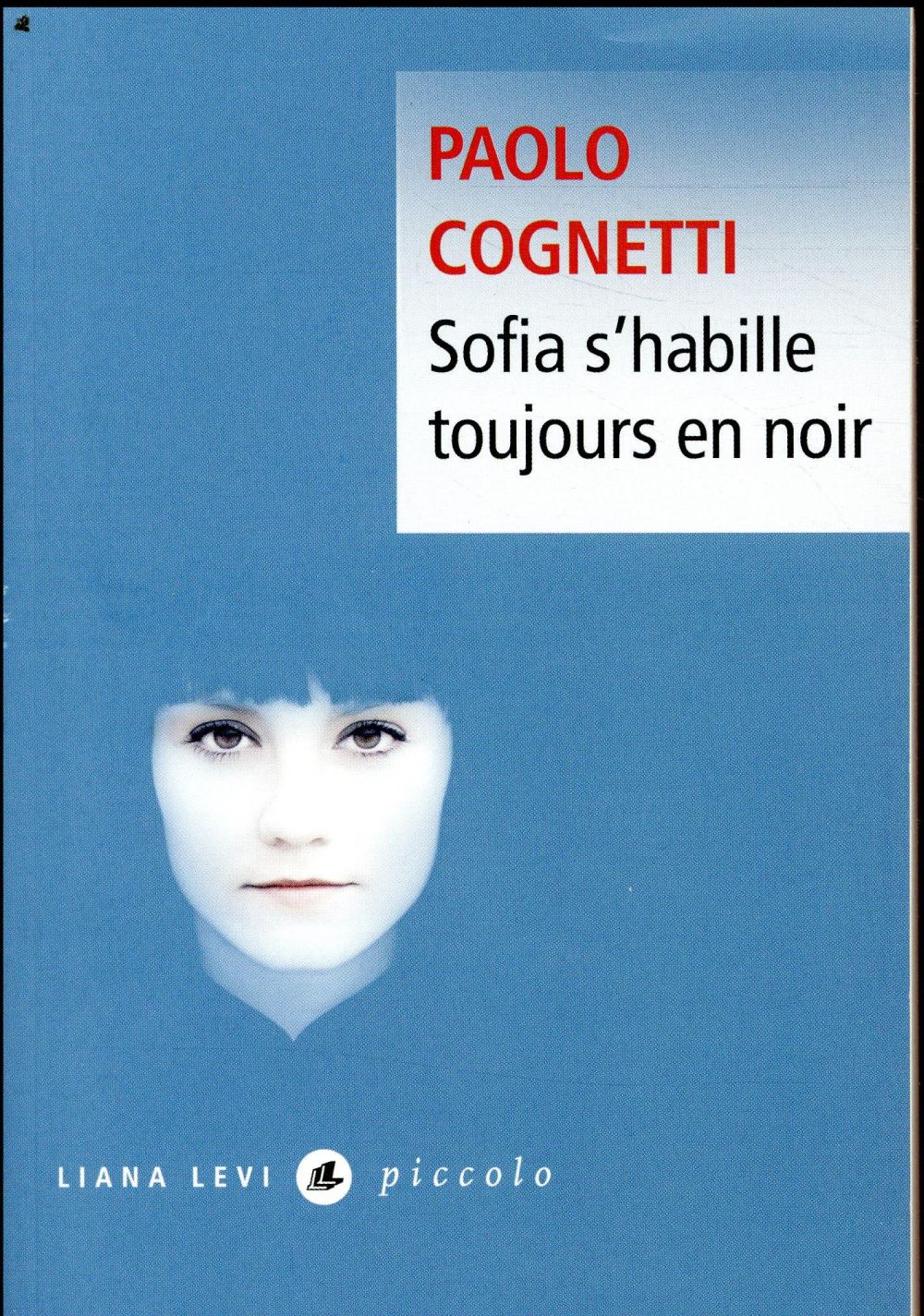 SOFIA S'HABILLE TOUJOURS EN NOIR