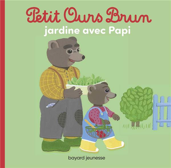 PETIT OURS BRUN JARDINE AVEC PAPI