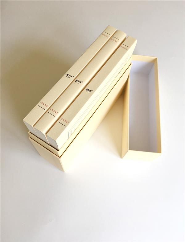 Coffret penser : papeterie blanche gallimard carnet carre