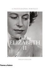 QUEEN ELIZABETH II A PHOTOGRAPHIC PORTRAIT /ANGLAIS