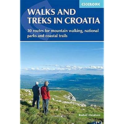 WALKING IN CROATIA